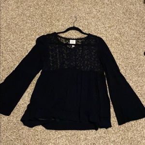 Lace black top